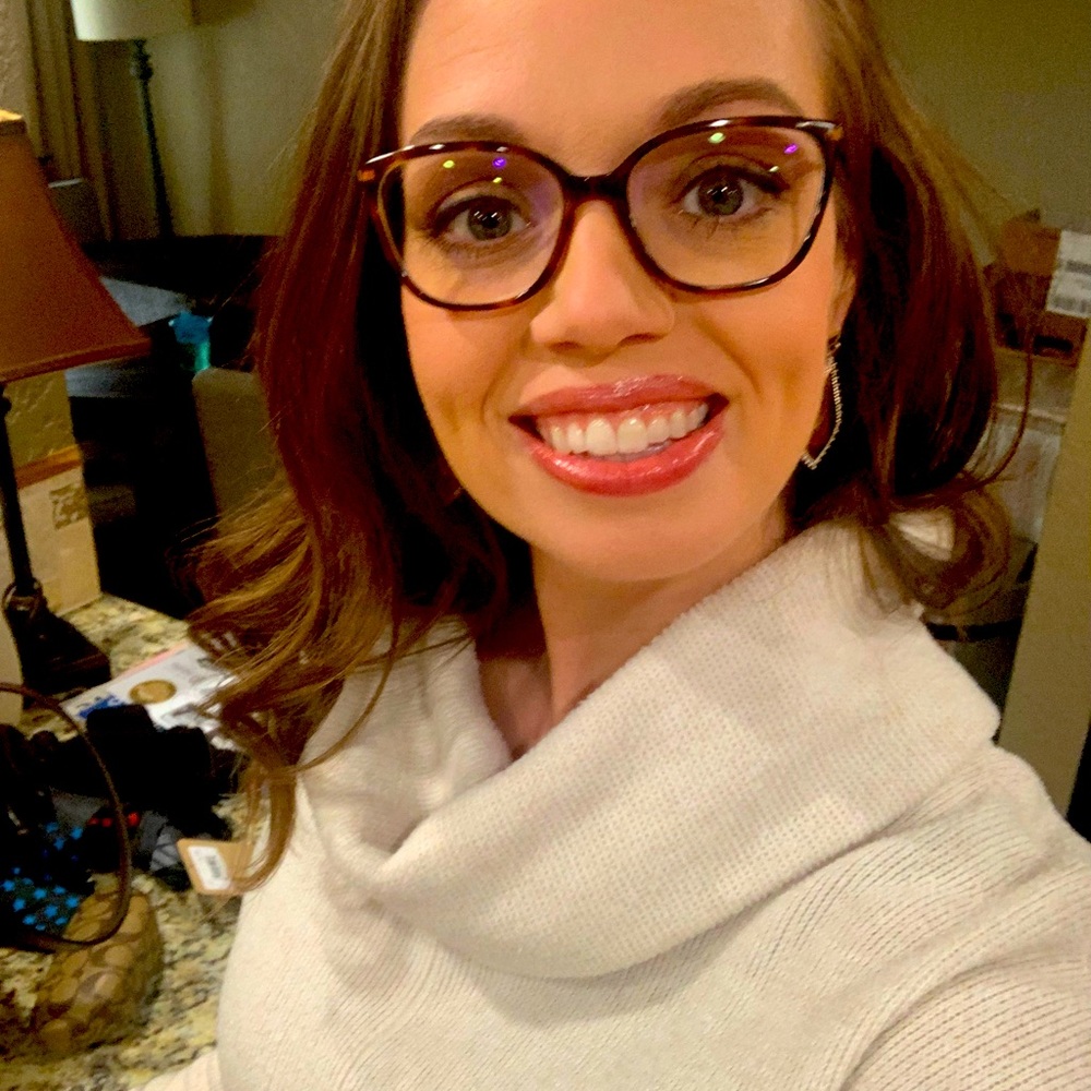 Meet your Posher, Krystal